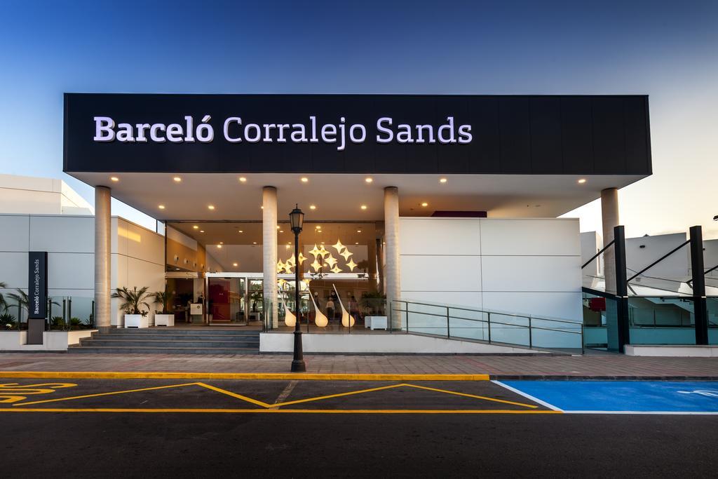 Barcelo Corralejo Sands Bagian luar foto